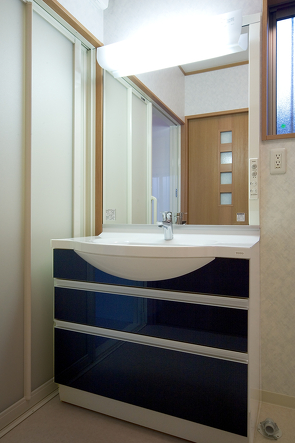 洗面化粧台の写真